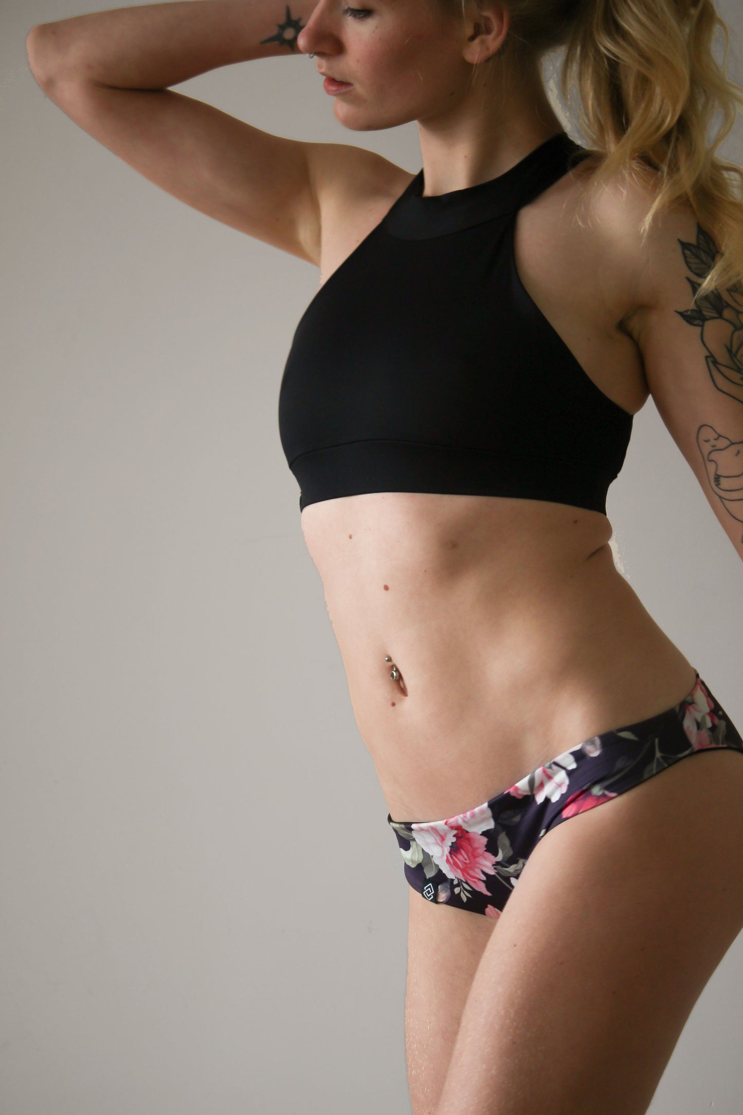 Low waist floral print micro shorts for pole dance with a cheeky brazil scrunch back