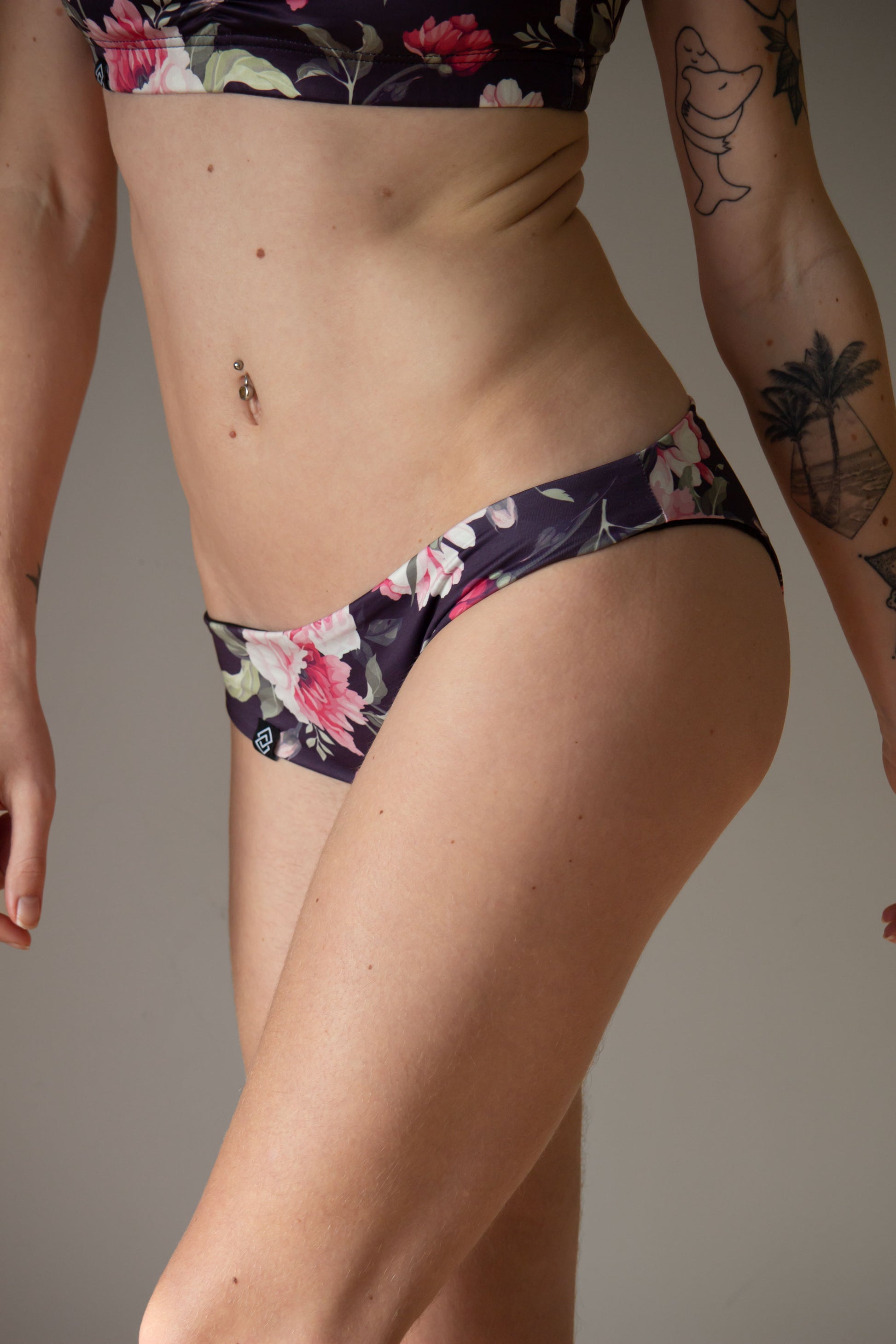 Low waist floral print micro shorts for pole dance with a cheeky brazil scrunch back